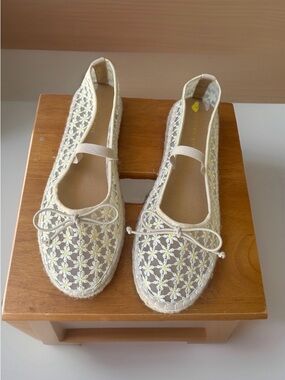 Madden Girl Summer  Daisy Floral Lace Mesh Mary Jane Espadrille Flats Shoes~9